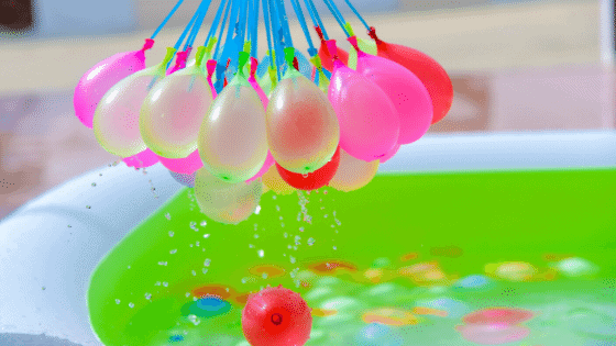 water balloons for backyard water balloon fight
