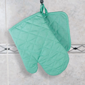 oven mitts as a gift idea for the kitchen